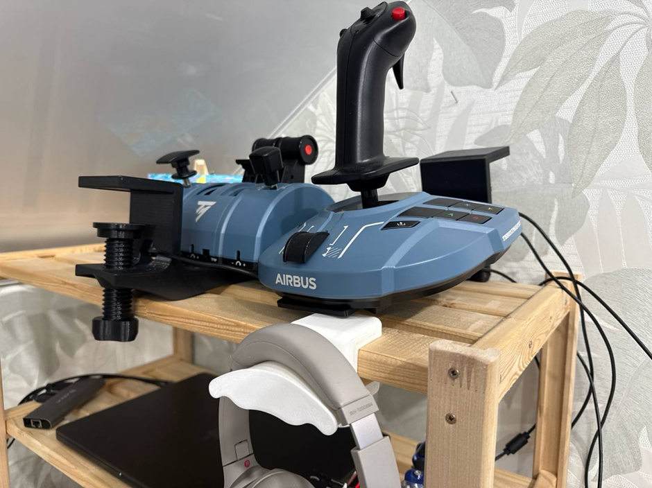 Подставки для РУД с сайдстиком и крючок для наушников    