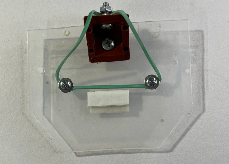 Передняя пластина