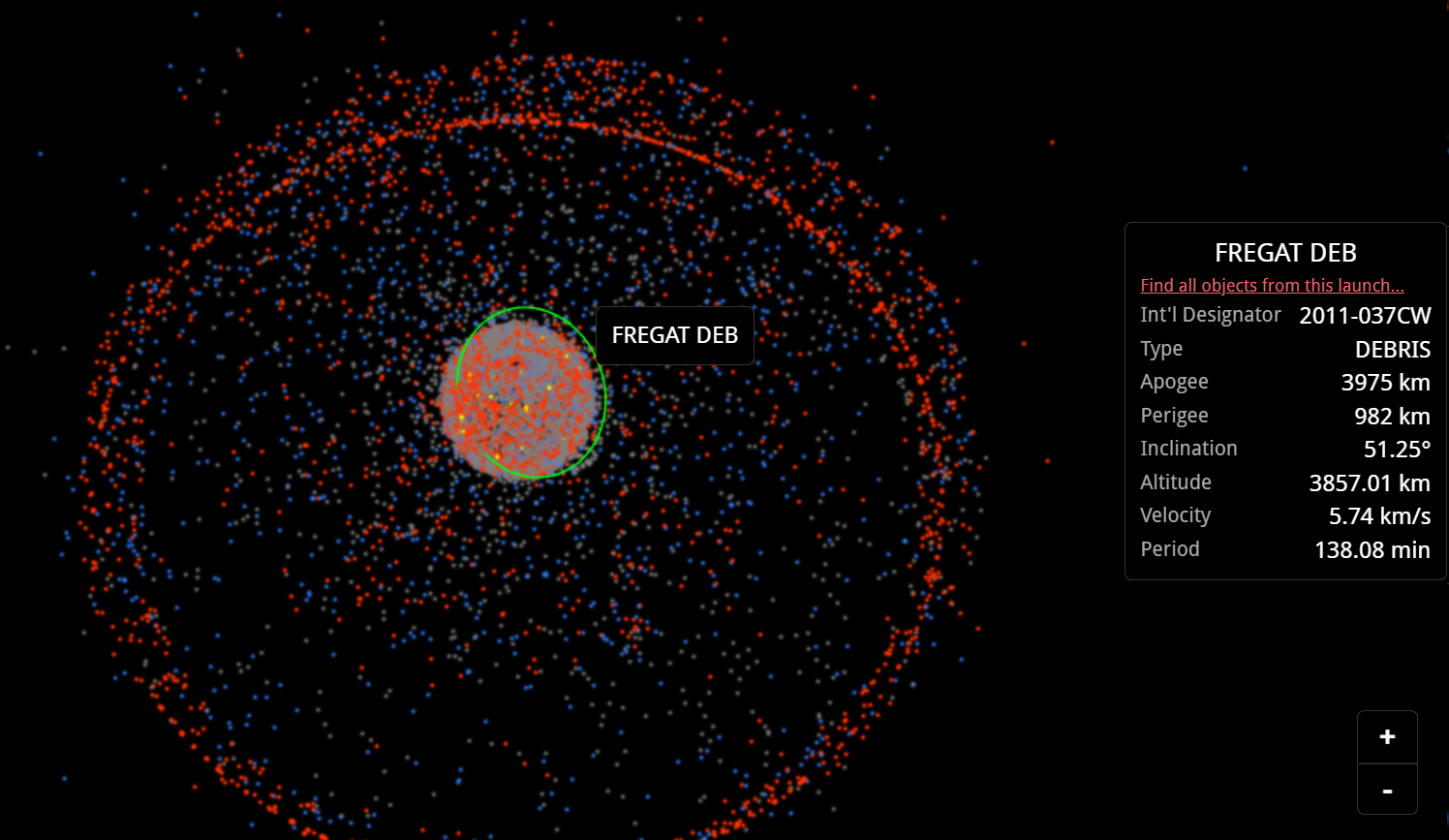 Скриншот с сайта Stuff in Space. Зеленым выделена орбита разгонного блока «Фрегат» — он болтается там с 2011 года