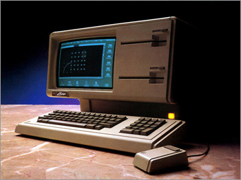 Lisa. Хотя система на основе графического пользовательского интерфейса считалась техническим достижением, Lisa потерпела неудачу в продажах.