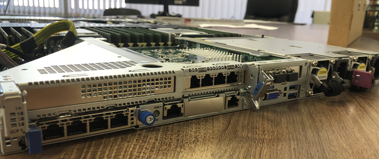 Задняя панель сервера H3C UniServer R4700 G5