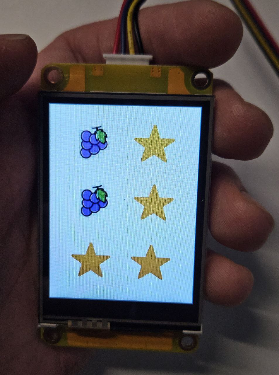 Мне приятно, что кабели не упираются мне в ладонь