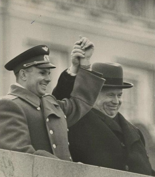 Гагарин и Хрущёв