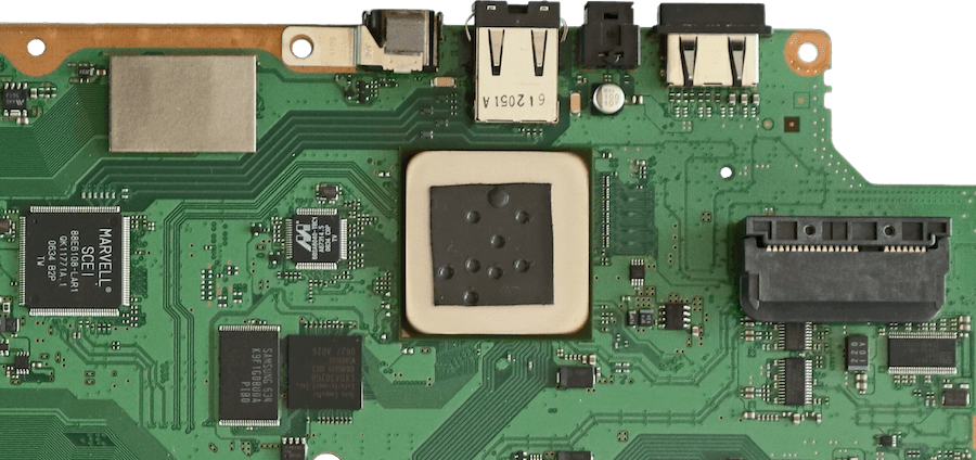 Большой чип южного моста, контролирующий небольшие микросхемы ввода-вывода и интерфейсы