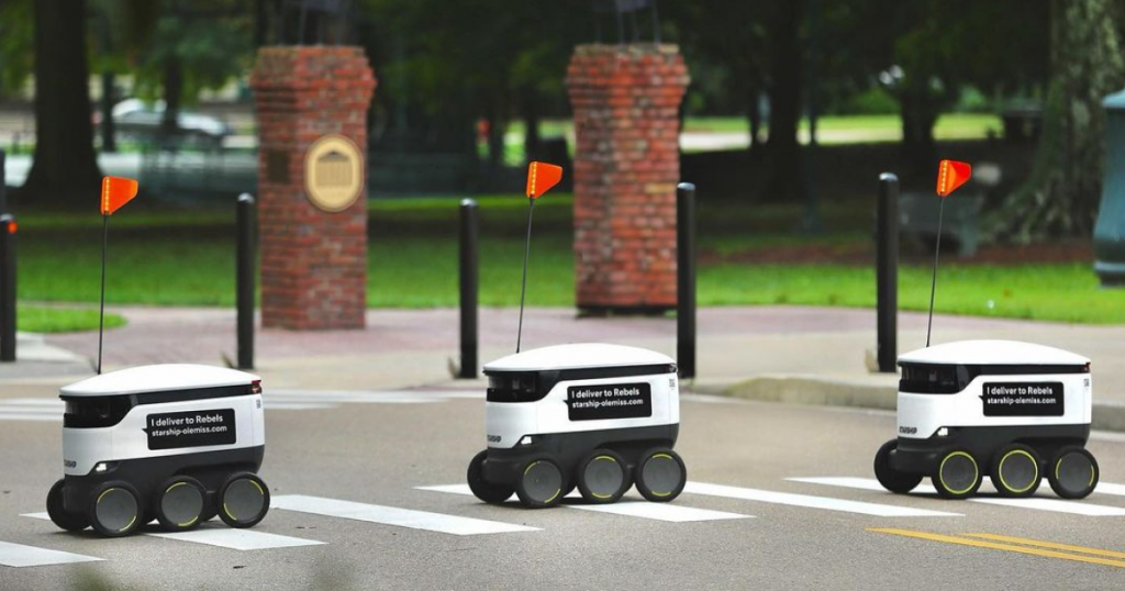 В США студентов призвали опасаться роботов-курьеров