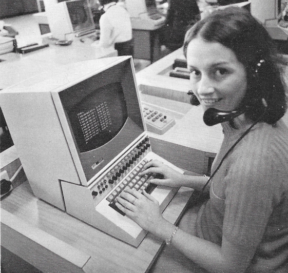  Тереза Брук за терминалом системы Astral, примерно 1968 год