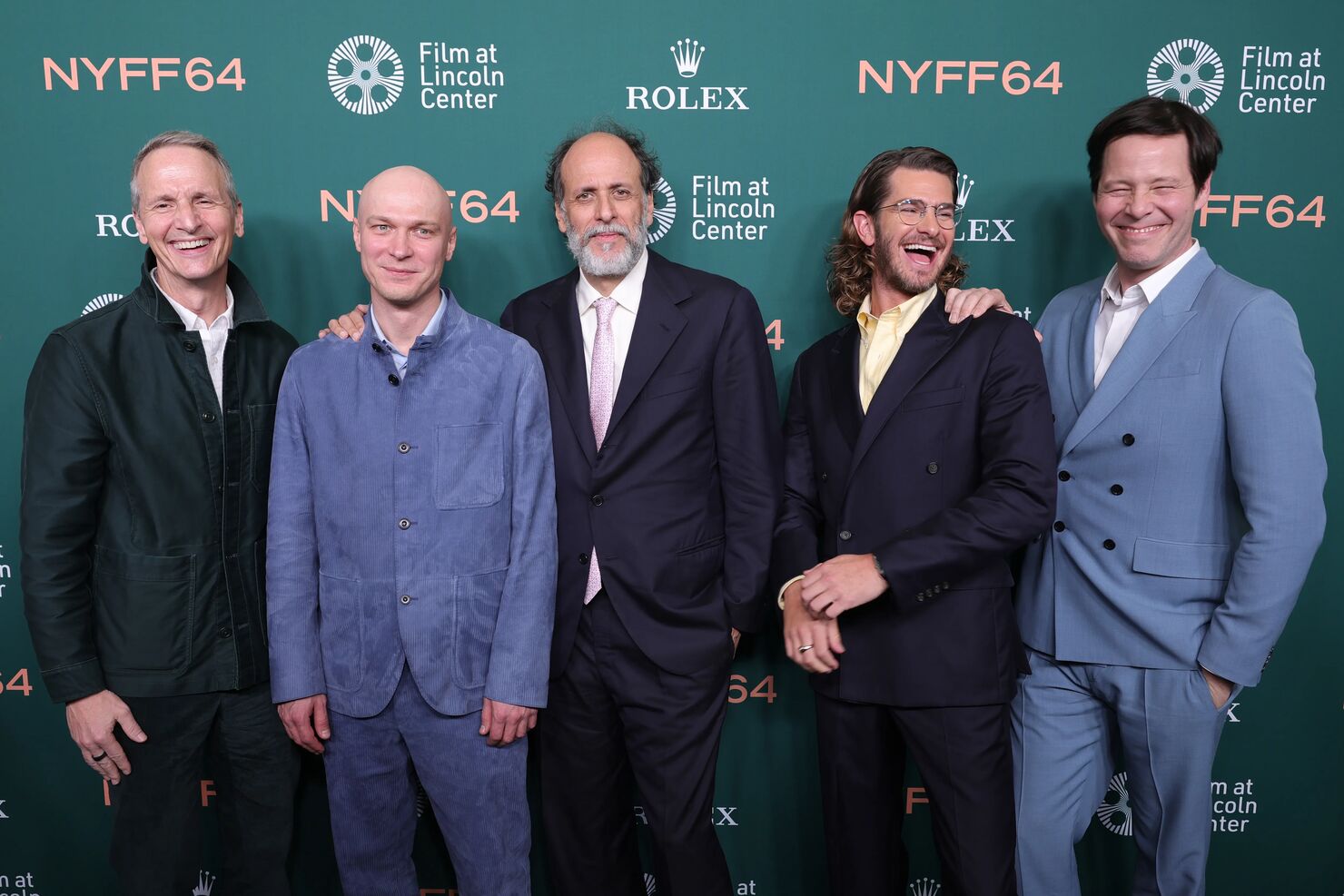 Премьера фильма «Искусственный» на Нью-Йоркском кинофестивале 5 октября 2026 года. Слева направо: сооснователь и генеральный директор кинопрокатной компании NEON Том Куинн, Юра Борисов (исполнитель роли Ильи Суцкевера), режиссёр картины Лука Гуаданьино, Эндрю Гарфилд (Сэм Альтман) и Айк Баринхолц (Илон Маск). Vanity Fair Премьера фильма «Искусственный» на Нью-Йоркском кинофестивале 5 октября 2026 года. Слева направо: сооснователь и генеральный директор кинопрокатной компании NEON Том Куинн, Юра Борисов (исполнитель роли Ильи Суцкевера), режиссёр картины Лука Гуаданьино, Эндрю Гарфилд (Сэм Альтман) и Айк Баринхолц (Илон Маск). Vanity Fair