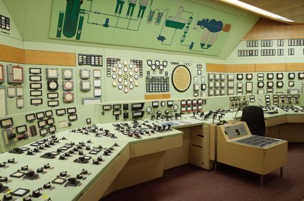 Пульт управления АЭС Райнсберг — первой АЭС в ГДР и первой экспортной советской АЭС.