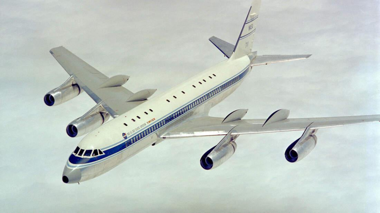 Четырёхдвигательный Convair 990 Четырёхдвигательный Convair 990