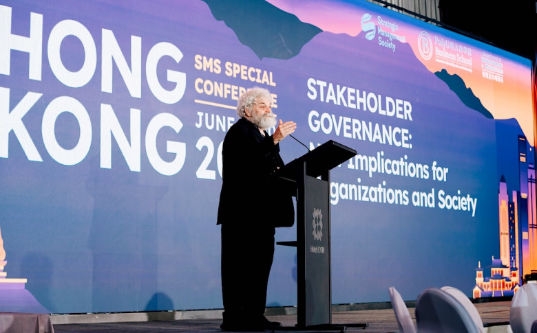 Р. Э. Фримен. Из фотостока конференции «SMS Hong Kong 2026»