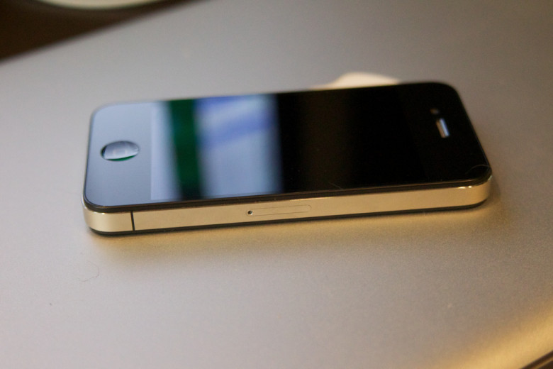 Проблемы с SIM в iPhone 4 на iOS 5.0.1