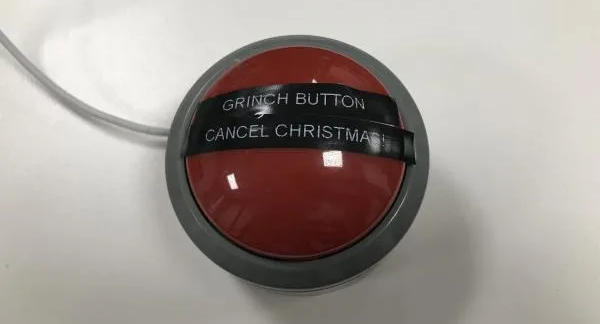 Так исследователи иллюстрировали кнопку по отмене Рождества