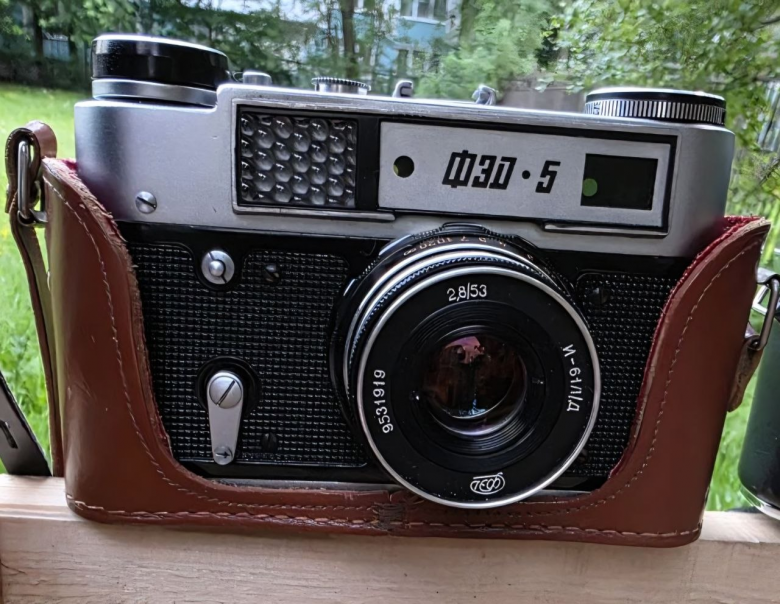 Фотоаппарат ФЭД 5. Фотоаппарат ФЭД 5.