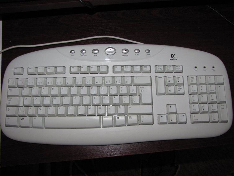 Клавиатура с раскладкой Дворака для программистов
