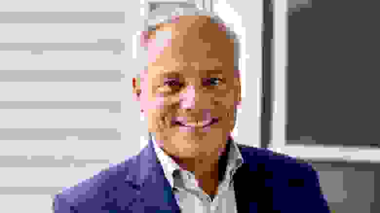 Томас Колфилд, источник