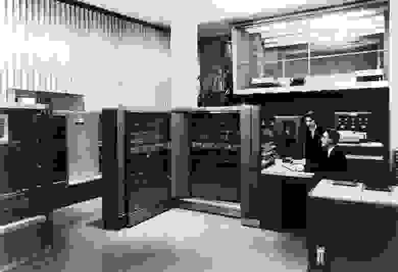 Сегодня об этом практически забыли, но научный компьютер IBM 704 сыграл важную роль в запуске проекта FORTRAN.
