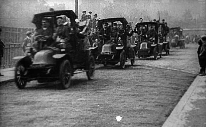 После войны машину стали называть Renault Taxi de la Marne («Марнское такси»)