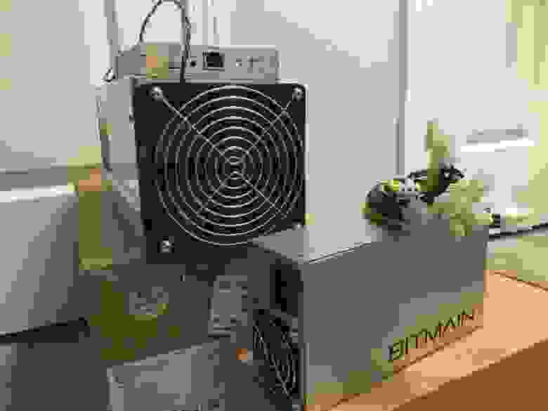 Antminer S9