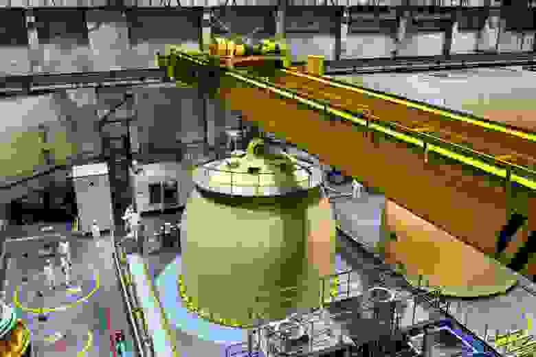 Реакторный зал первой очереди Кольской АЭС