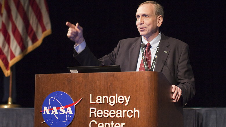 Стивен Юрчик, новый глава NASA