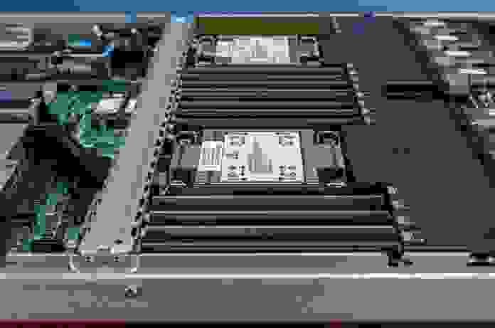 Inspur NF5180M6 CPUs Memory Shroud 4