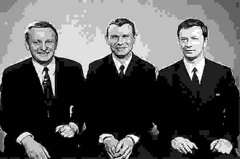 Экипаж «звездолета» — Герман Мановцев, Борис Улыбышев и Андрей Божко. Источник