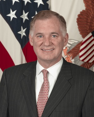 Уильям Линн (William J. Lynn), первый заместитель министра обороны США