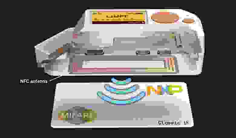 Flipper Zero — модуль для чтения NFC-карт