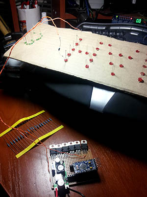 Мигающая строка из светодиодов для стоп-сигнала на Arduino Mini