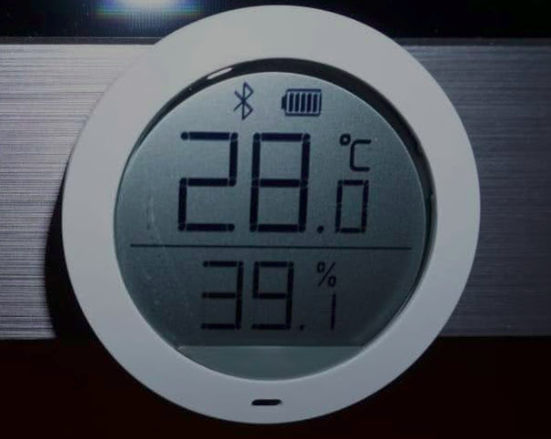 один из самых удачных термометров умного дома, с дальнобойным ble