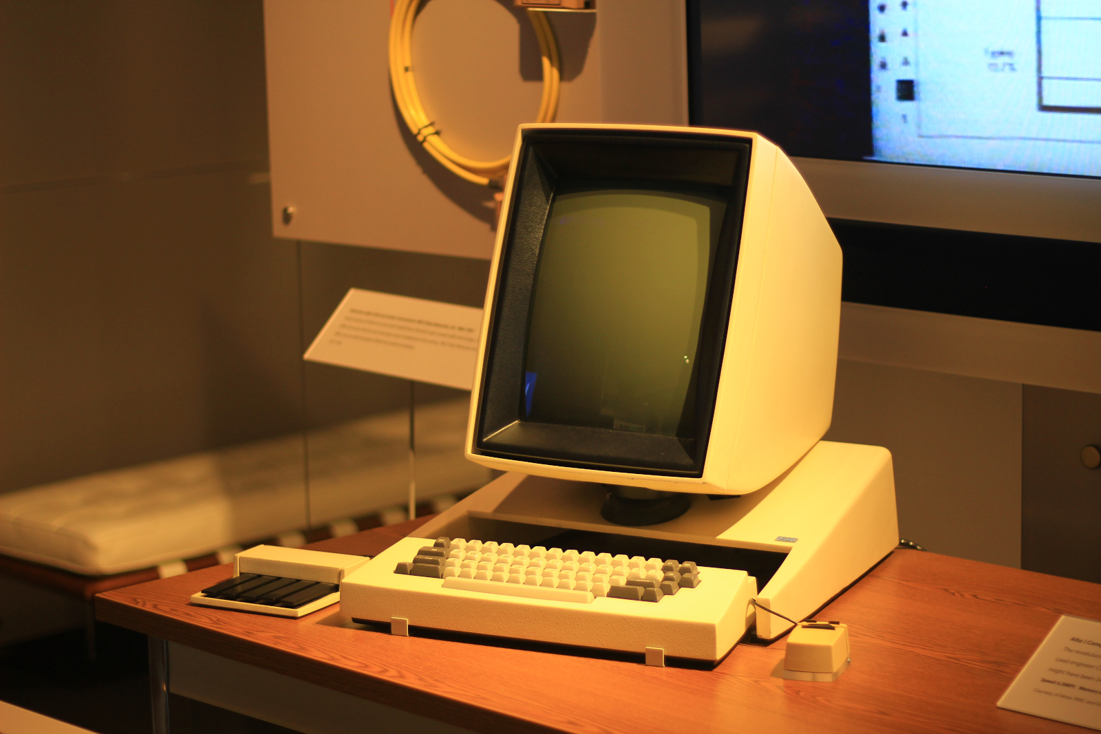 コンピューターの履歴 Xerox Alto パーソナルコンピューター